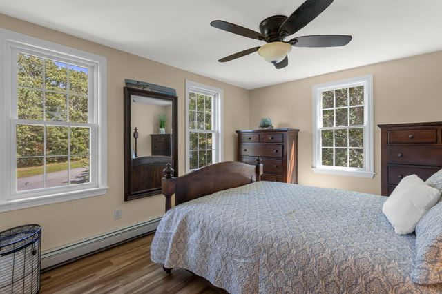 51 Spinnaker Lane, Pocasset, MA 02559