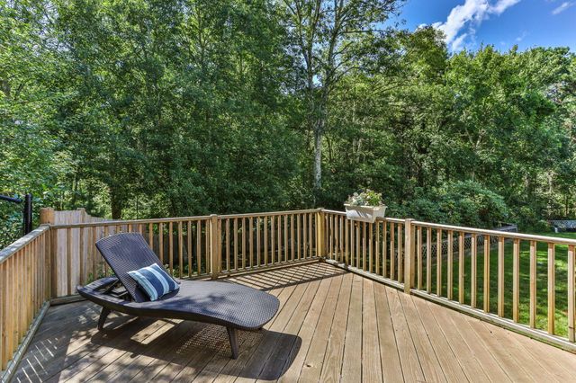 51 Spinnaker Lane, Pocasset, MA 02559