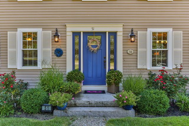 51 Spinnaker Lane, Pocasset, MA 02559