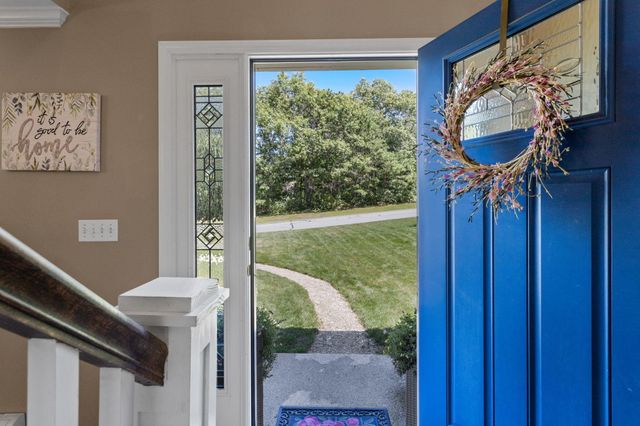 51 Spinnaker Lane, Pocasset, MA 02559