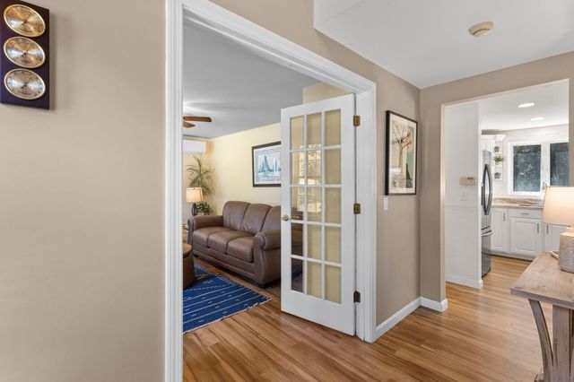 51 Spinnaker Lane, Pocasset, MA 02559