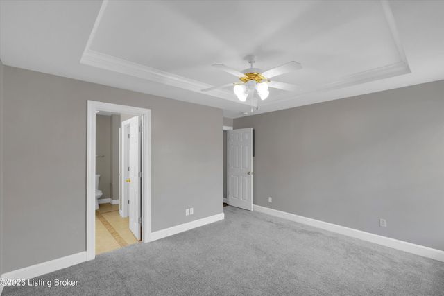 7906 Stovall Ct, Louisville, KY 40228