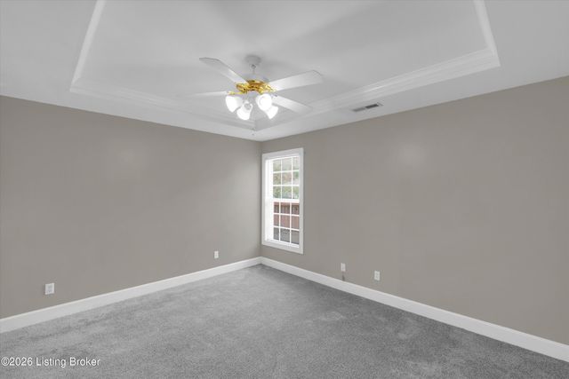 7906 Stovall Ct, Louisville, KY 40228