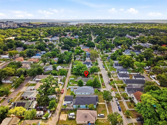 1045 MELROSE AVENUE S, St Petersburg, FL 33705
