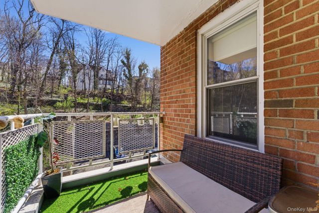 250 N Broadway 5B, Yonkers, NY 10701
