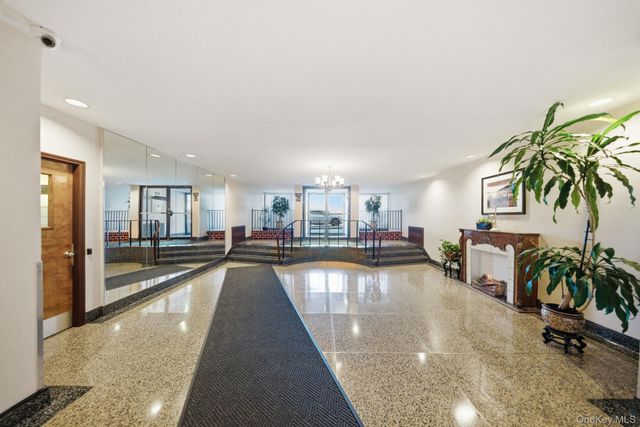 250 N Broadway 5B, Yonkers, NY 10701