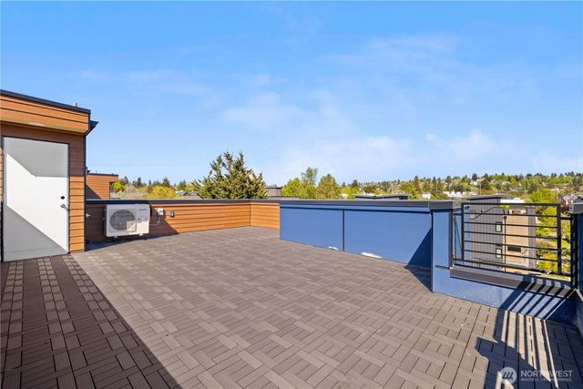 1138 D NW 57th Street, Seattle, WA 98107