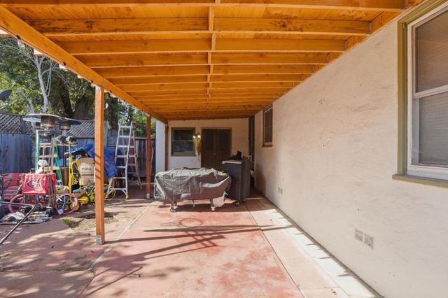 1908 Cooley Avenue, East Palo Alto, CA 94303