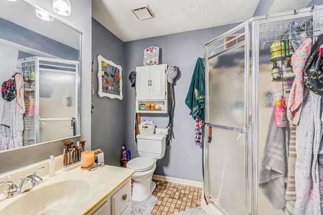 14809 Southpointe Curve, Burnsville, MN 55306