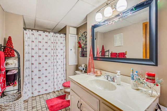 14809 Southpointe Curve, Burnsville, MN 55306