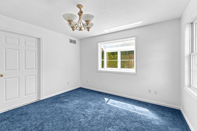 21 Forestview Dr, Fairhaven, MA 02719