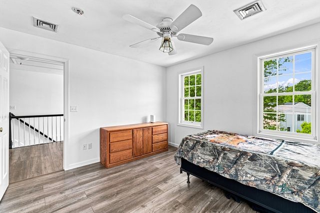 21 Forestview Dr, Fairhaven, MA 02719