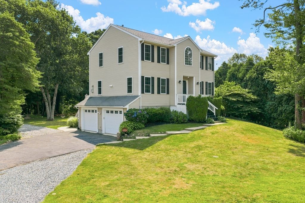 21 Forestview Dr, Fairhaven, MA 02719