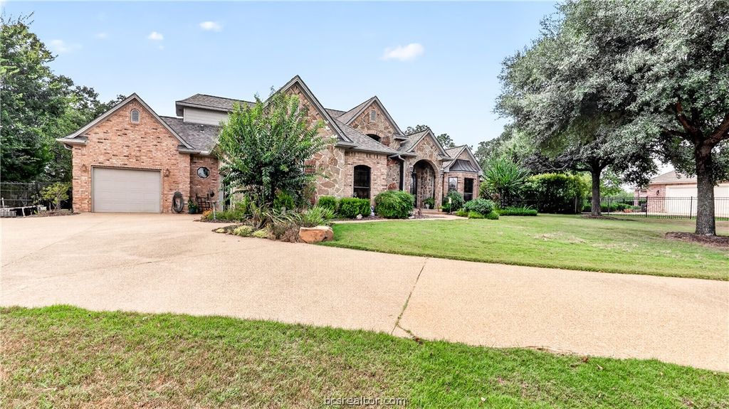 2923 Chaco Canyon Drive, College Station, TX 77845 — photo 2