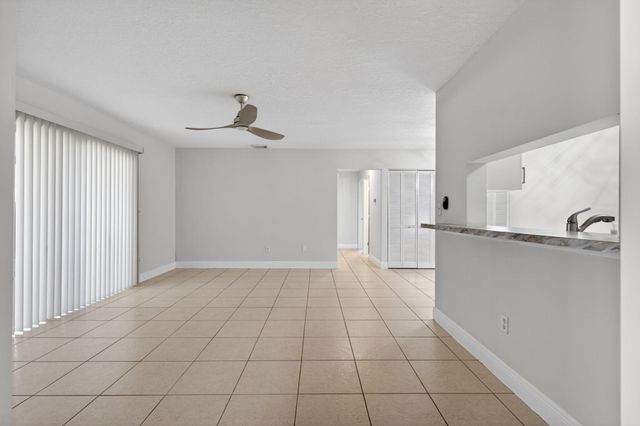 3911 NW Cinnamon Tree Circle, Jensen Beach, FL 34957