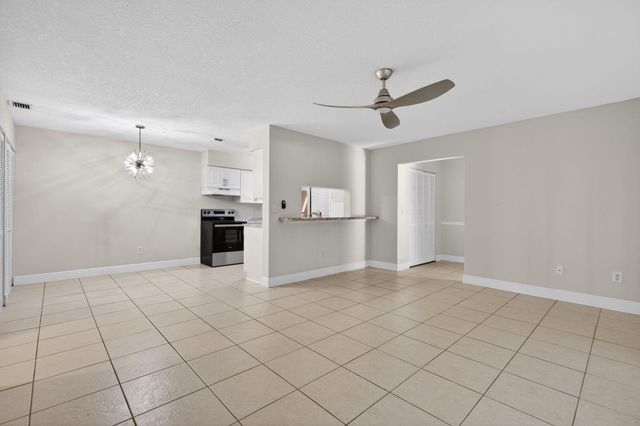3911 NW Cinnamon Tree Circle, Jensen Beach, FL 34957
