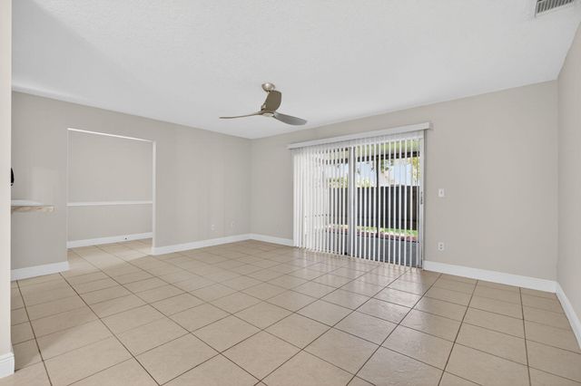 3911 NW Cinnamon Tree Circle, Jensen Beach, FL 34957