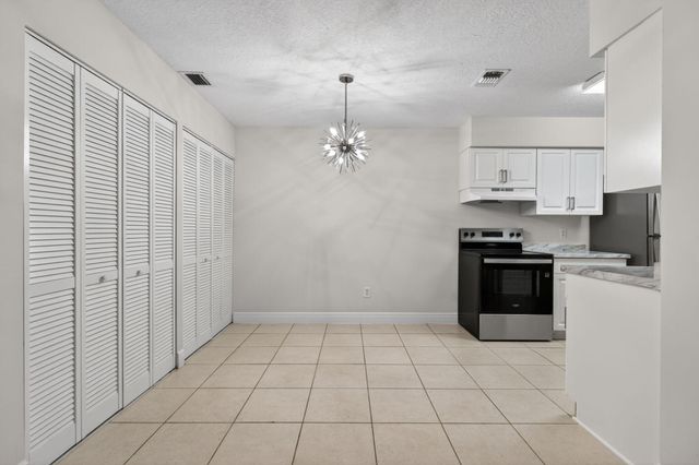 3911 NW Cinnamon Tree Circle, Jensen Beach, FL 34957