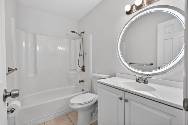 3911 NW Cinnamon Tree Circle, Jensen Beach, FL 34957
