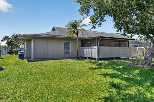 3911 NW Cinnamon Tree Circle, Jensen Beach, FL 34957