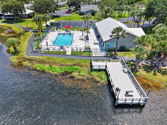 3911 NW Cinnamon Tree Circle, Jensen Beach, FL 34957