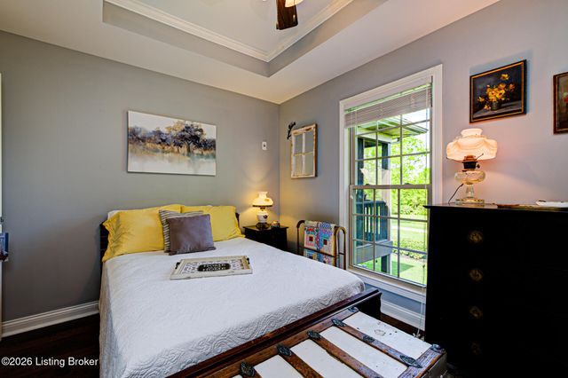 688 Ashbourne Dr, Shelbyville, KY 40065