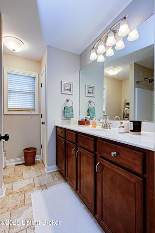 688 Ashbourne Dr, Shelbyville, KY 40065