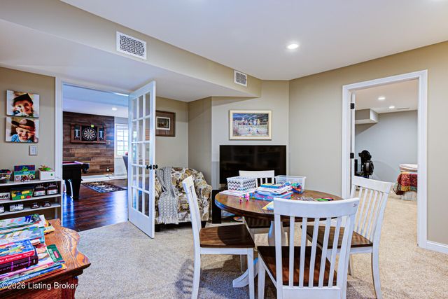 688 Ashbourne Dr, Shelbyville, KY 40065