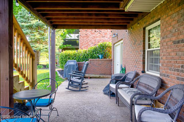 688 Ashbourne Dr, Shelbyville, KY 40065
