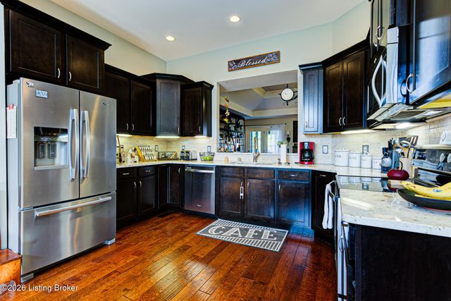 688 Ashbourne Dr, Shelbyville, KY 40065