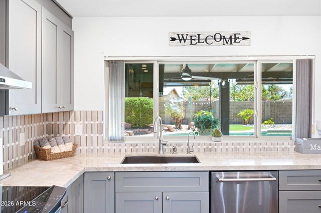 2653 W OBISPO Circle, Mesa, AZ 85202