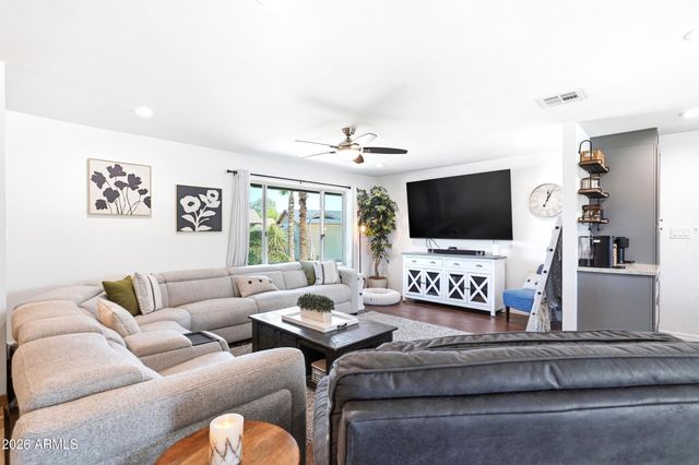 2653 W OBISPO Circle, Mesa, AZ 85202