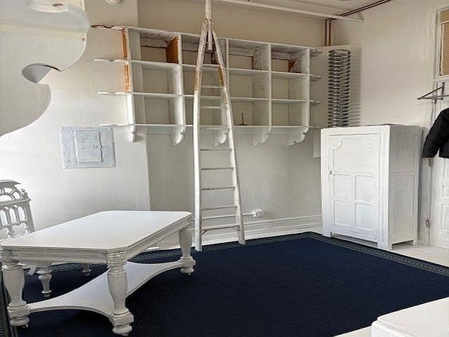 800 Cottageview Drive, Traverse City, MI 49684