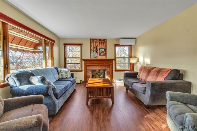 7083 Boston State Road, Boston, NY 14075