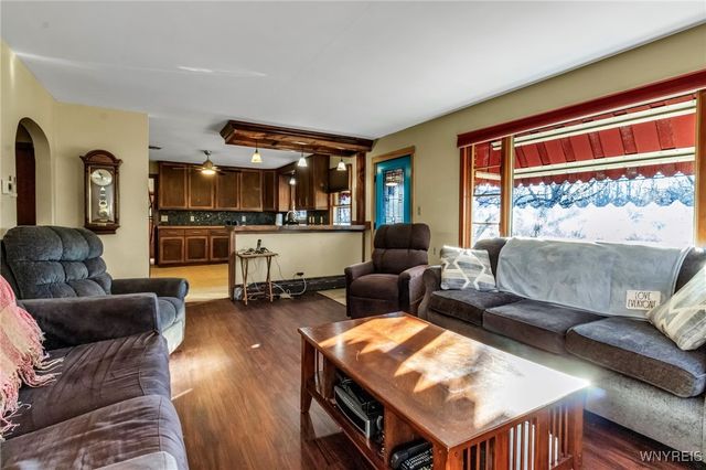 7083 Boston State Road, Boston, NY 14075