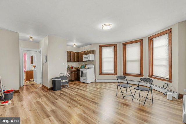 817 WYNNEWOOD RD, Philadelphia, PA 19151