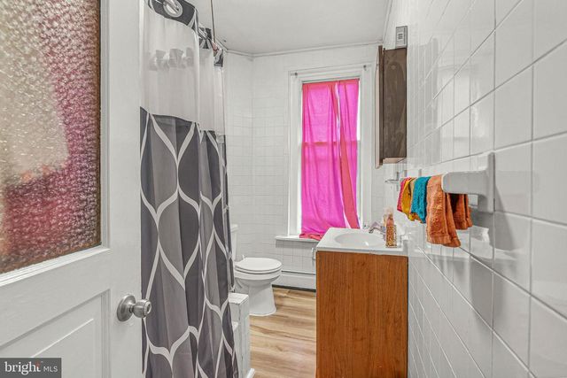 817 WYNNEWOOD RD, Philadelphia, PA 19151