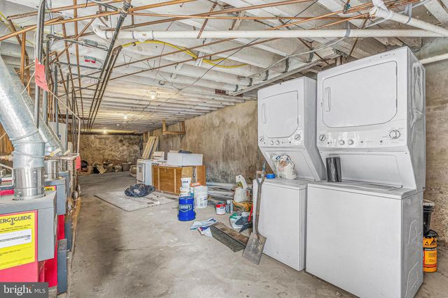 817 WYNNEWOOD RD, Philadelphia, PA 19151