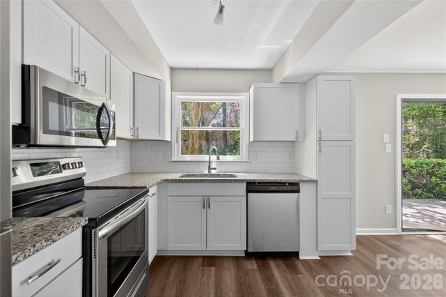 1610 Renard Ridge Road, Charlotte, NC 28212