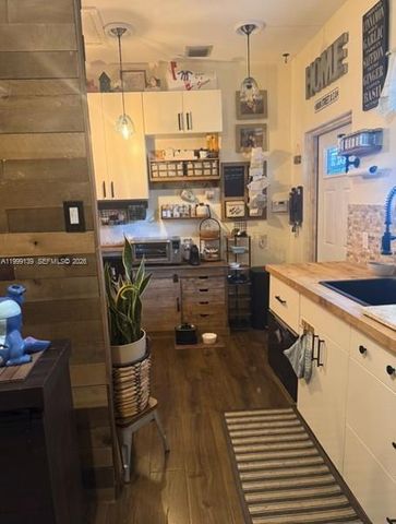 6931 SW 159th Pl, Miami, FL 33193