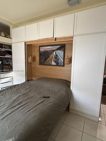 6931 SW 159th Pl, Miami, FL 33193