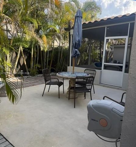 6931 SW 159th Pl, Miami, FL 33193