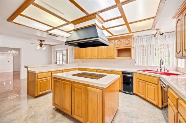 28368 Rawlings Road, Hemet, CA 92544