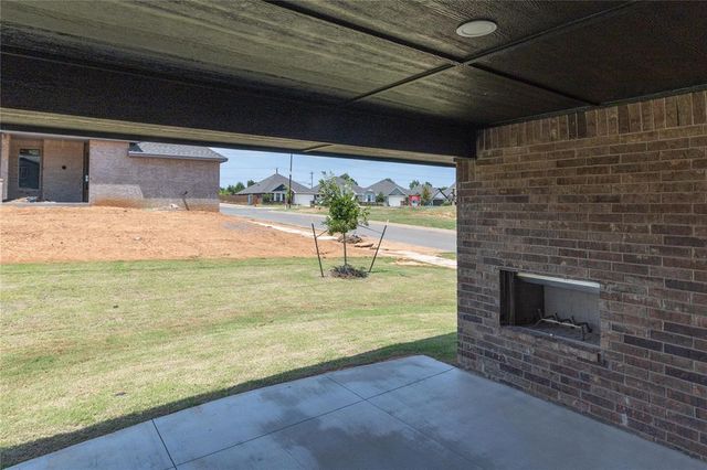 13041 NE 8th Street, Choctaw, OK 73020