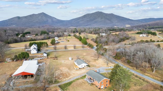 4224 Jopling RD, Bedford, VA 24523