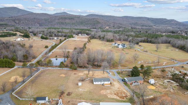 4224 Jopling RD, Bedford, VA 24523