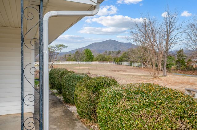 4224 Jopling RD, Bedford, VA 24523