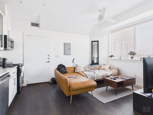 1010 W 26th ST 501, Austin, TX 78705