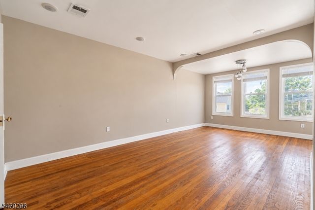 35 IRVING AVE, Newark City, NJ 07112