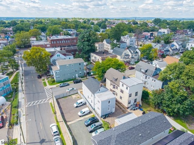 35 IRVING AVE, Newark City, NJ 07112